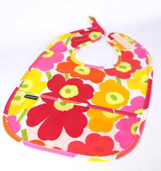 おむつケーキ,おむつバスケット,マリメッコ,marimekko,女の子,エプロン,スタイ